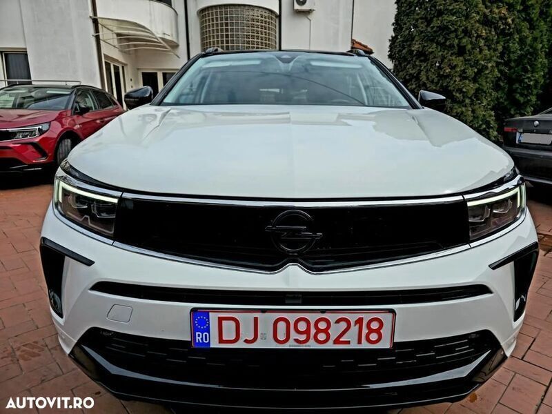 Alb Utilizat 2023 Opel Grandland X GSe SUV | 21.000 EUR - Imagine 1/4