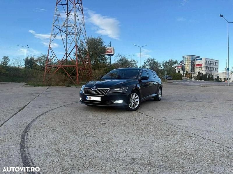 Culoarenegru Utilizat 2018 Skoda Superb Break | 10.500 EUR (Super Preț) - Imagine 1/4
