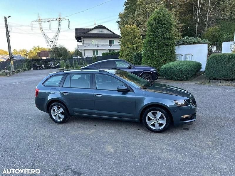 Culoaregri Utilizat 2019 Skoda Octavia Style Break | 11.490 EUR (Preț OK) - Imagine 1/4