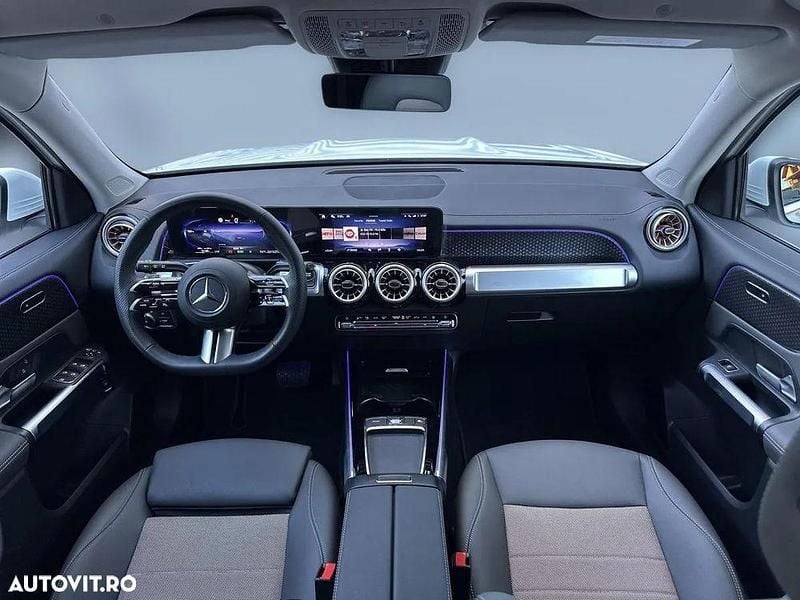 Second-hand Mercedes EQB250+ Electric Art 139 kW (190 CP) 2024 Culoarealb SUV