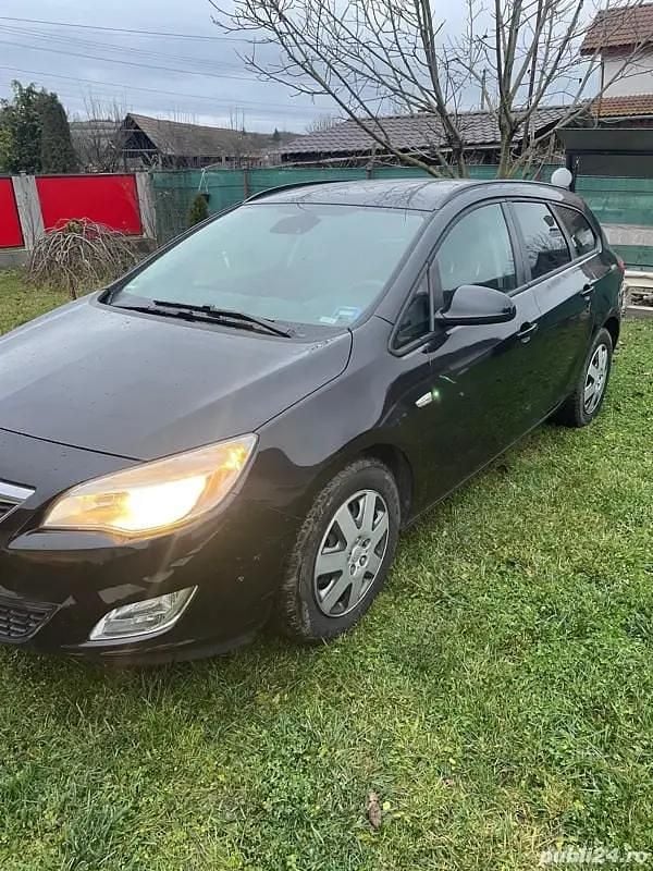 Second-hand Opel Astra 125 CP (91 kW) 2011 Break