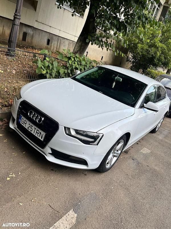 Alb Utilizat 2014 Audi A5 Sportback Berlinǎ | 10.500 EUR (Super Preț) - Imagine 1/4
