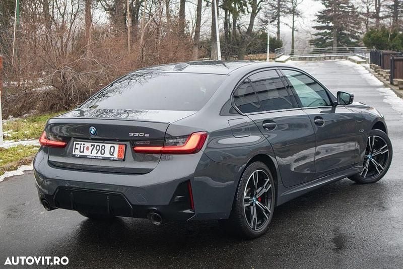 Second-hand BMW 330e M Sport 292 CP (214 kW) 2022 Culoaregri Berlinǎ