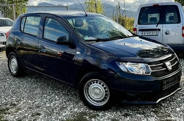 Utilizat 2015 Dacia Sandero Hatchback | 2.799 EUR (Preț bun) - Imagine 1/4