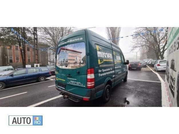 Second-hand Mercedes Sprinter 163 CP (119 kW) 2010 Verde Van