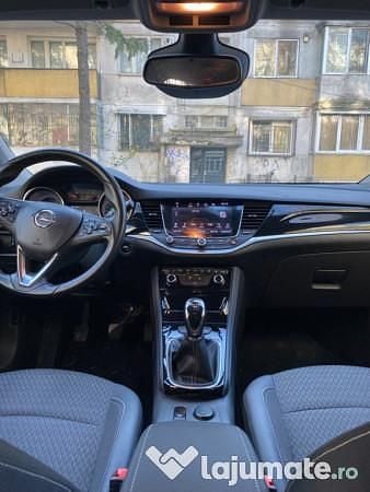 Second-hand Opel Astra 150 CP (110 kW) 2016 Verde Hatchback