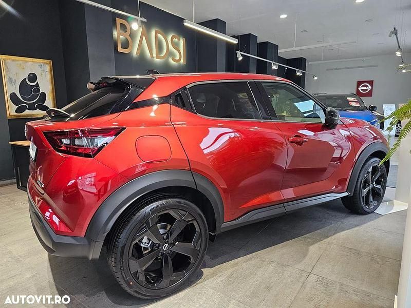 Second-hand Nissan Juke Tekna 143 CP (105 kW) 2024 Culoarerosu SUV