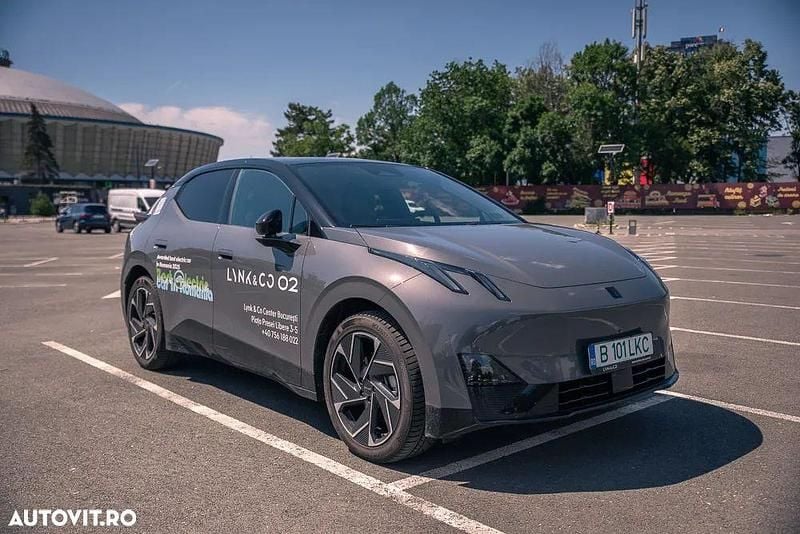 Culoaregri Utilizat 2024 Lynk & Co 02 Hatchback | 34.490 EUR - Imagine 1/4