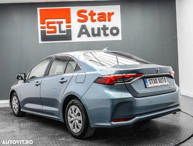 Second-hand Toyota Corolla Plus 122 CP (89 kW) 2021 Culoarealbastru Berlinǎ