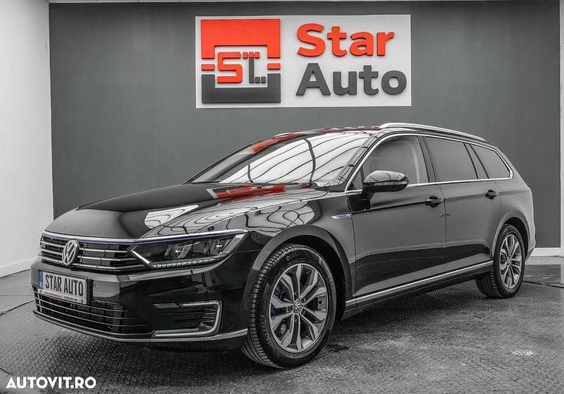 Culoarenegru Utilizat 2016 VW Passat Break | 12.490 EUR (Preț bun) - Imagine 1/4