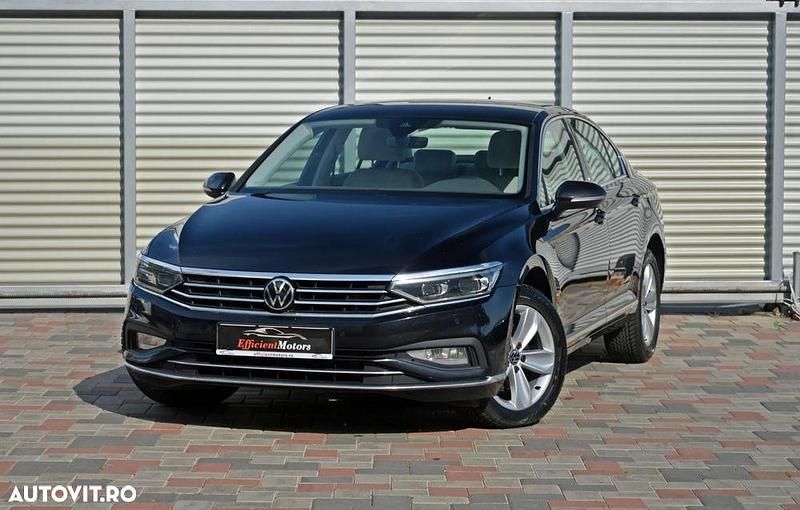Negru Utilizat 2021 VW Passat Highline Berlinǎ | 19.716 EUR (Preț OK) - Imagine 1/4