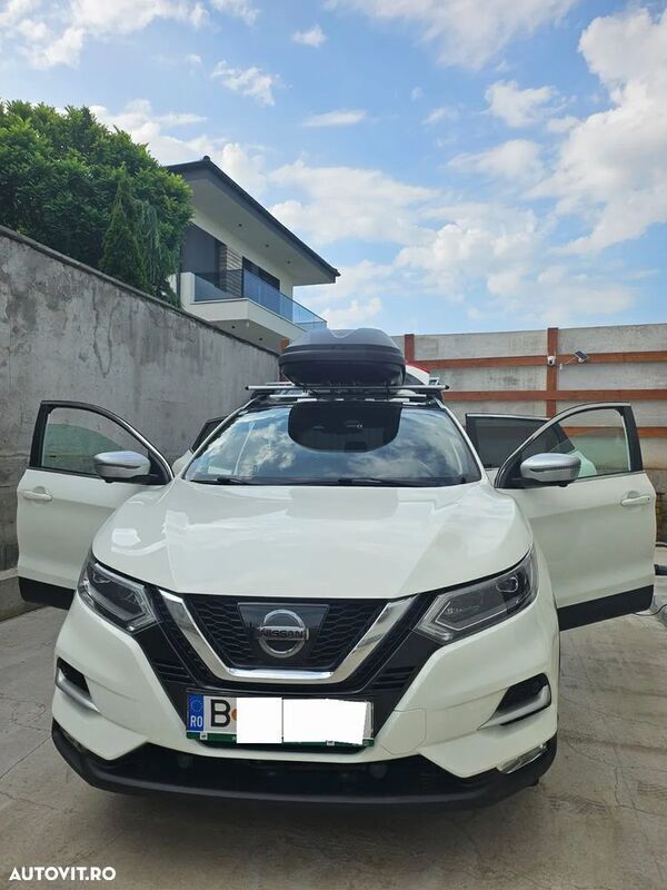 Alb Utilizat 2017 Nissan Qashqai Tekna+ SUV | 14.999 EUR (Preț OK) - Imagine 1/4