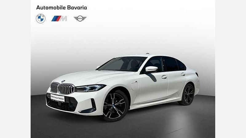 Alb alpine Utilizat 2023 BMW 330e Comfort Edition Berlinǎ | 42.084 EUR (Puțin scump) - Imagine 1/4