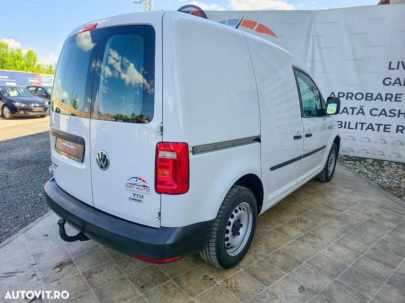 Second-hand VW Caddy 102 CP (75 kW) 2016 Alb Monovolum