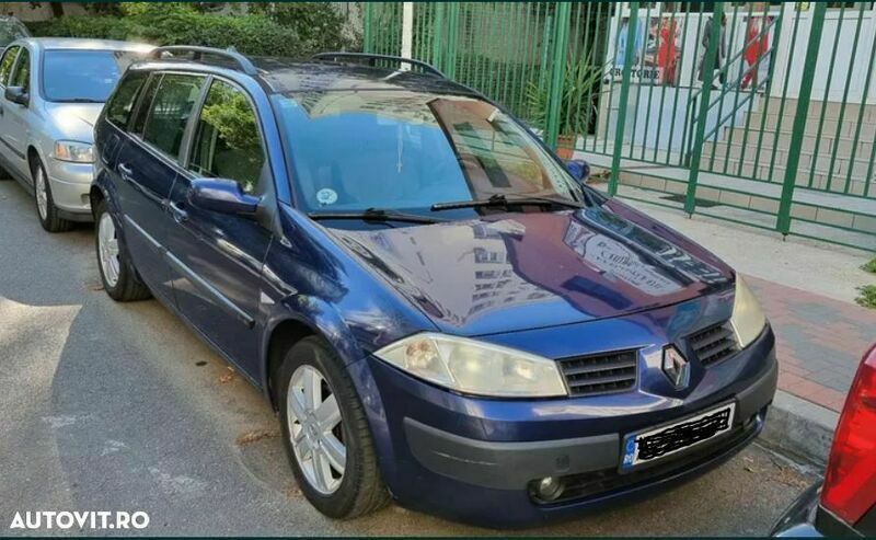 Albastru Utilizat 2004 Renault Mégane GrandTour Break | 2.200 EUR - Imagine 1/4
