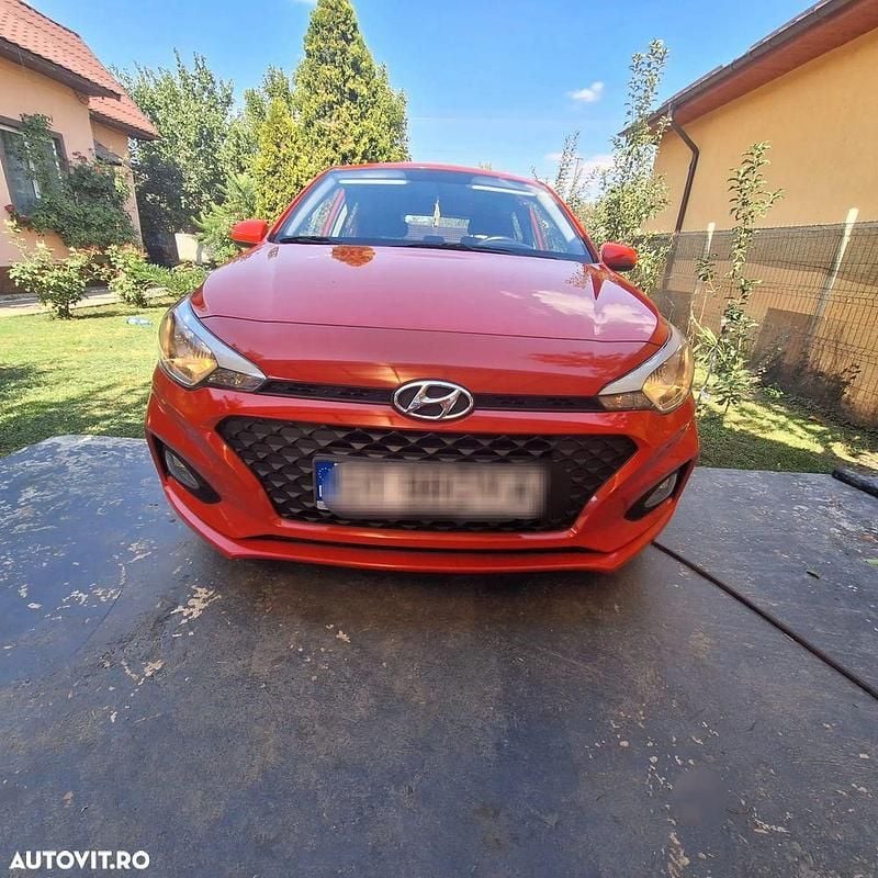 Culoarerosu Utilizat 2020 Hyundai i20 Comfort | 10.000 EUR (Preț OK) - Imagine 1/4