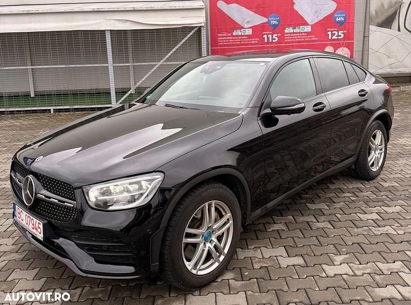 Second-hand Mercedes GLC200 AMG line 163 CP (119 kW) 2021 Culoarenegru SUV