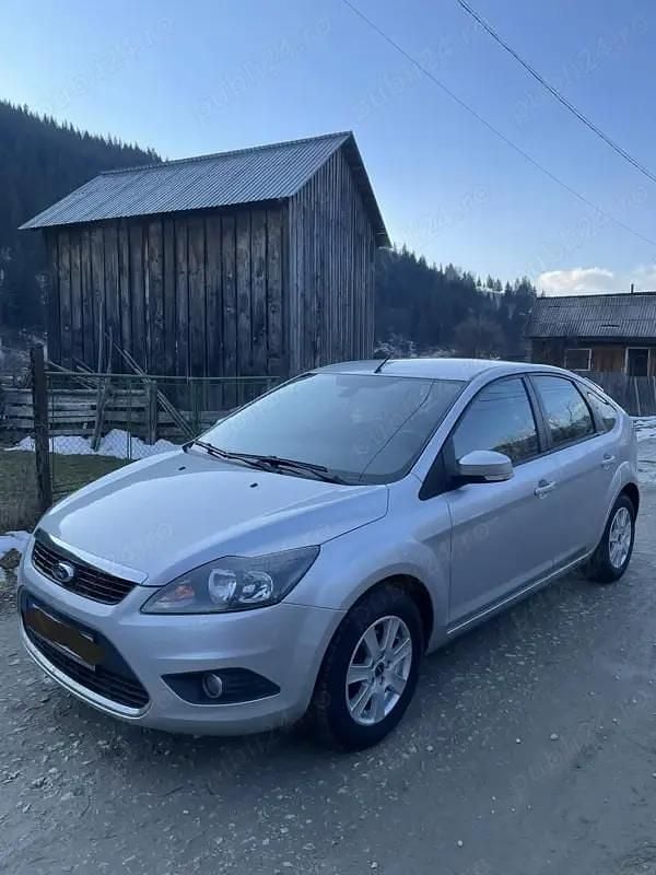 Second-hand Ford Focus 109 CP (80 kW) 2011 Gri Hatchback