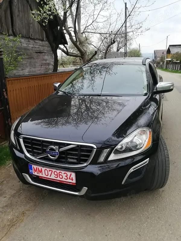 Second-hand 2011 Volvo XC60 SUV | 11.500 EUR - Imagine 1/4