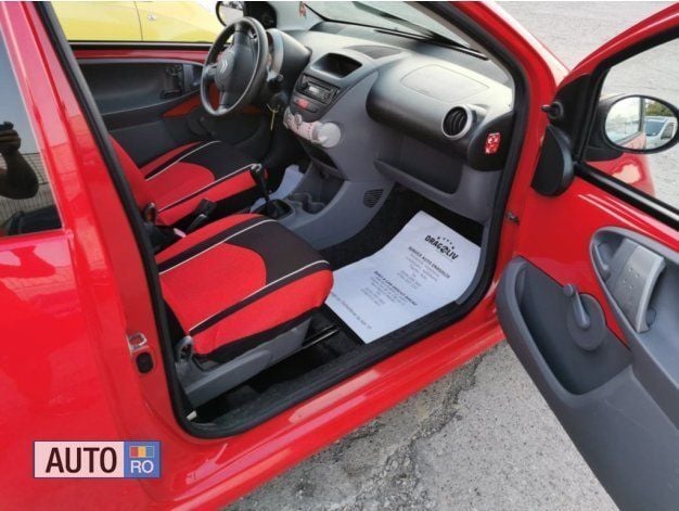 Second-hand Citroën C1 70 CP (51 kW) 2009 Rosu Hatchback