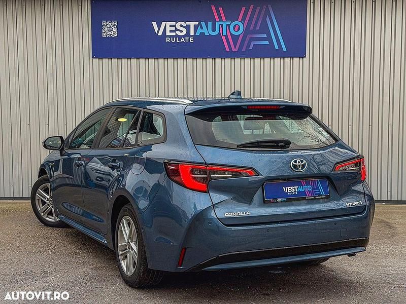 Second-hand Toyota Corolla Business Edition 122 CP (89 kW) 2021 Culoarealbastru Break