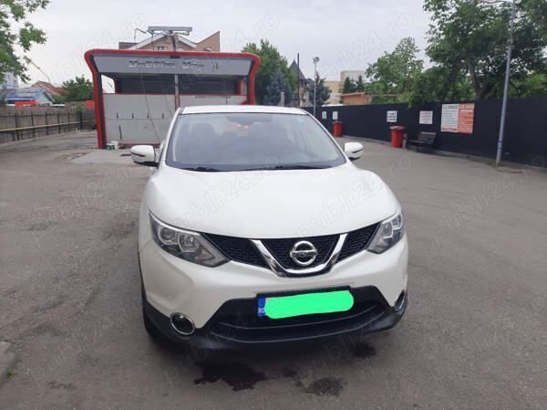 Alb Utilizat 2017 Nissan Qashqai SUV | 13.500 EUR (Preț OK) - Imagine 1/4