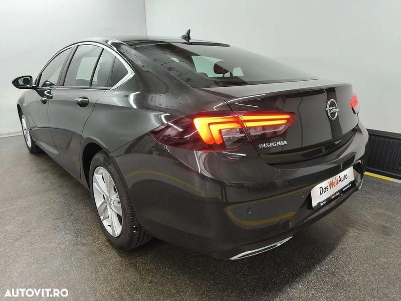Second-hand Opel Insignia Elegance 174 CP (127 kW) 2021 Culoaremaro Berlinǎ