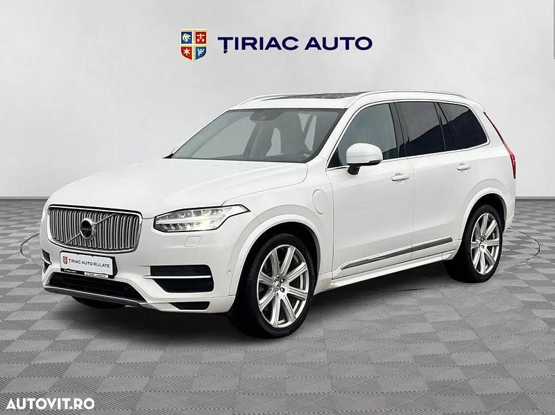 Second-hand Volvo XC90 Inscription 407 CP (299 kW) 2018 Culoarealb SUV