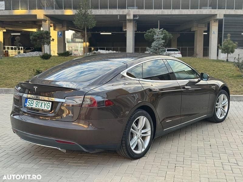 Second-hand Tesla Model S 492 kW (670 CP) 2015 Culoaremaro Hatchback