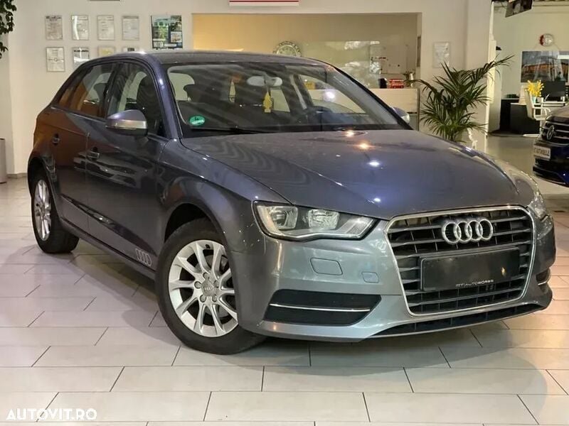 Second-hand Audi A3 Attraction 150 CP (110 kW) 2015 Gri Hatchback