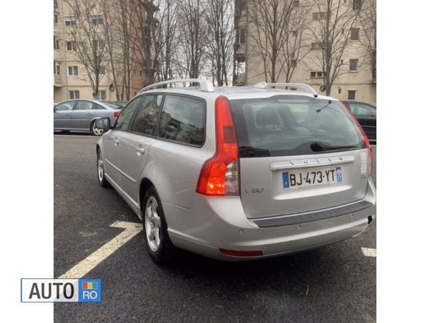 Second-hand Volvo V50 114 CP (83 kW) 2011 Argintiu Break