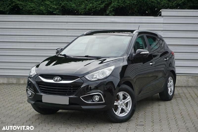 Culoarenegru Utilizat 2012 Hyundai ix35 Premium SUV | 7.990 EUR (Preț bun) - Imagine 1/4