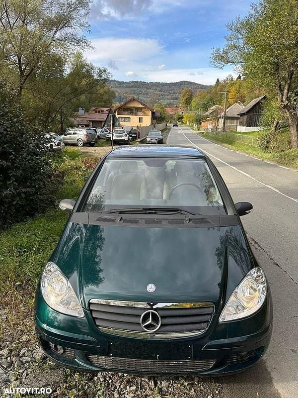 Second-hand Mercedes A150 Elegance 95 CP (69 kW) 2005 Culoareverde Hatchback
