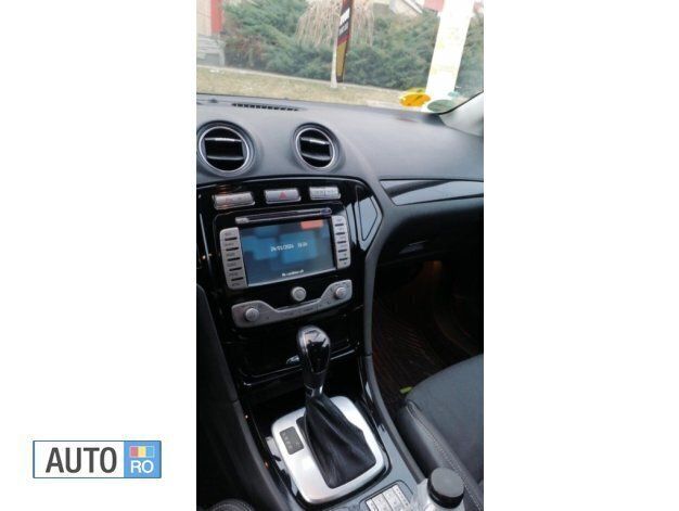 Second-hand Ford Mondeo 160 CP (117 kW) 2010 Negru Break