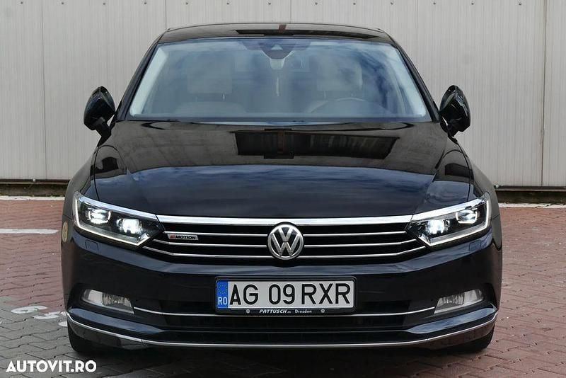 Second-hand VW Passat Highline 240 CP (176 kW) 2016 Culoarenegru Berlinǎ