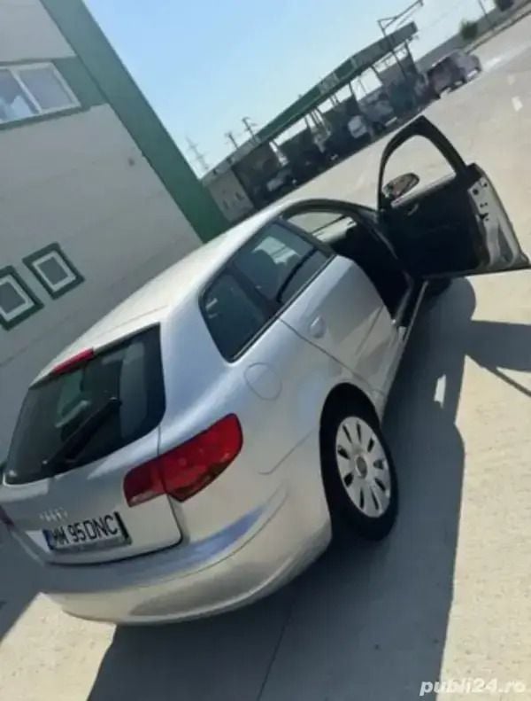 Utilizat 2009 Audi A3 Berlinǎ | 3.000 EUR (Super Preț) - Imagine 1/4