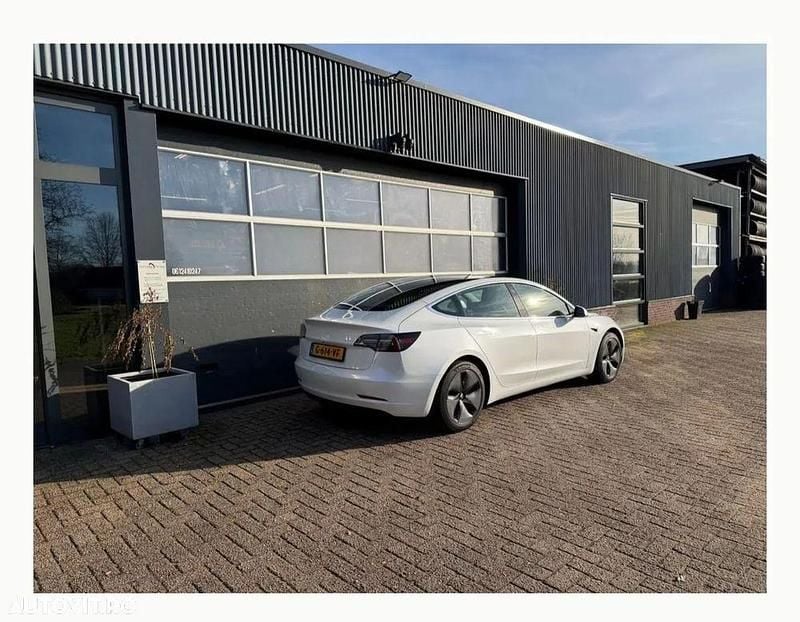 Second-hand Tesla Model 3 Performance 338 kW (460 CP) 2019 Culoarealb Berlinǎ