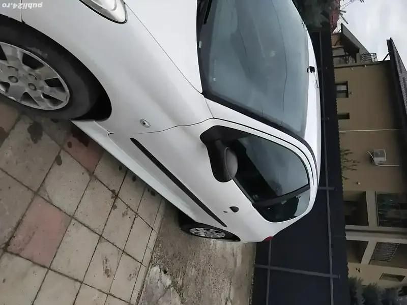 Second-hand Peugeot 206 44 CP (32 kW) 2011 Hatchback