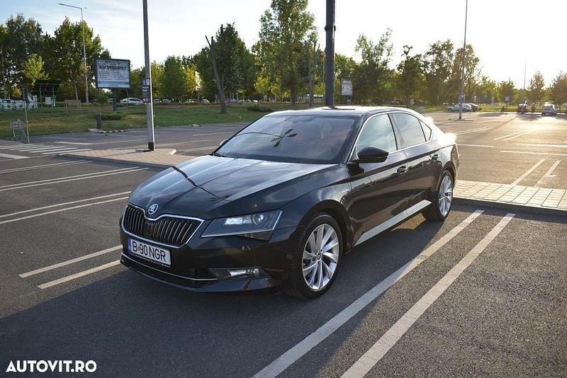 Culoarenegru Utilizat 2016 Skoda Superb LAURIN & KLEMENT Berlinǎ | 16.800 EUR (Preț OK) - Imagine 1/4