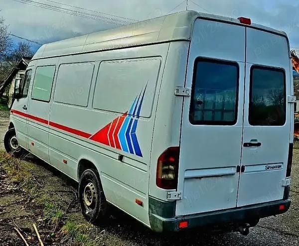 Second-hand Mercedes Sprinter 131 CP (96 kW) 2005