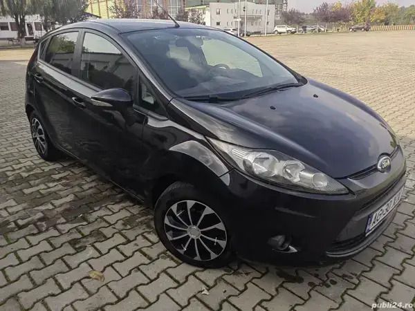 Utilizat 2010 Ford Fiesta Hatchback | 3.200 EUR (Preț OK) - Imagine 1/4
