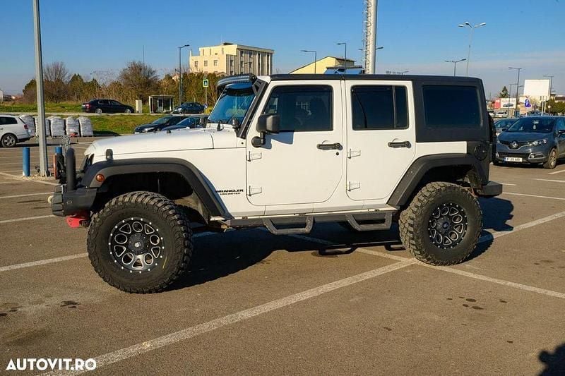 Second-hand Jeep Wrangler 200 CP (147 kW) 2010 Culoarealb SUV