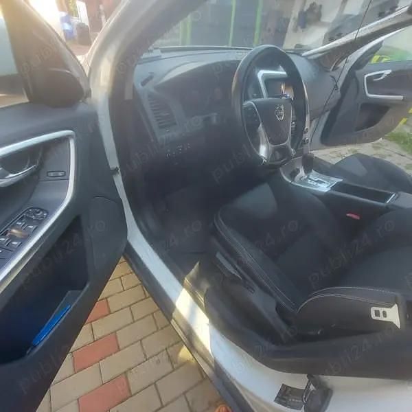 Utilizat 2010 Volvo XC60 SUV | 10.000 EUR - Imagine 1/4