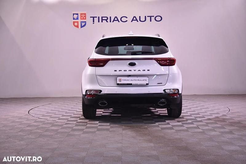 Second-hand Kia Sportage 210 CP (154 kW) 2021 Culoarealb SUV