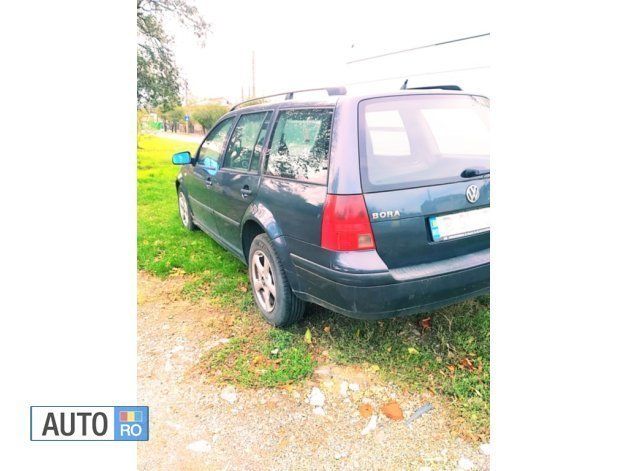 Second-hand VW Bora 130 CP (95 kW) 2001 Gri Berlinǎ