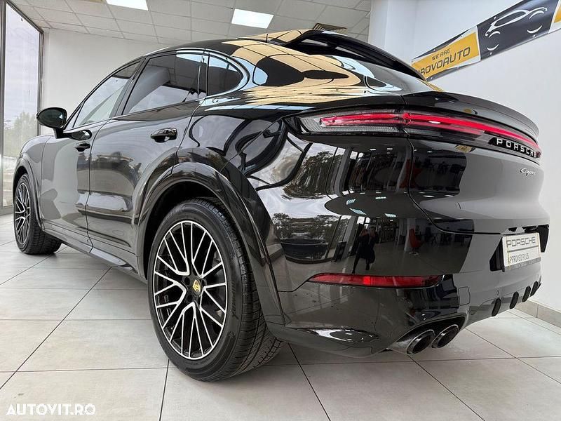 Second-hand Porsche Cayenne Coupe 353 CP (259 kW) 2024 Culoarenegru Coupe