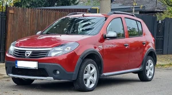 Second-hand Dacia Sandero Stepway 90 CP (66 kW) 2011 Roșu Hatchback