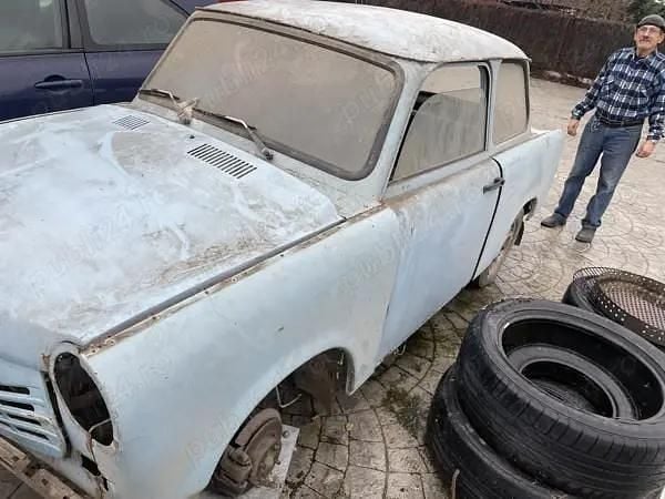 Utilizat 1991 Trabant 601 Berlinǎ | 670 EUR - Imagine 1/4