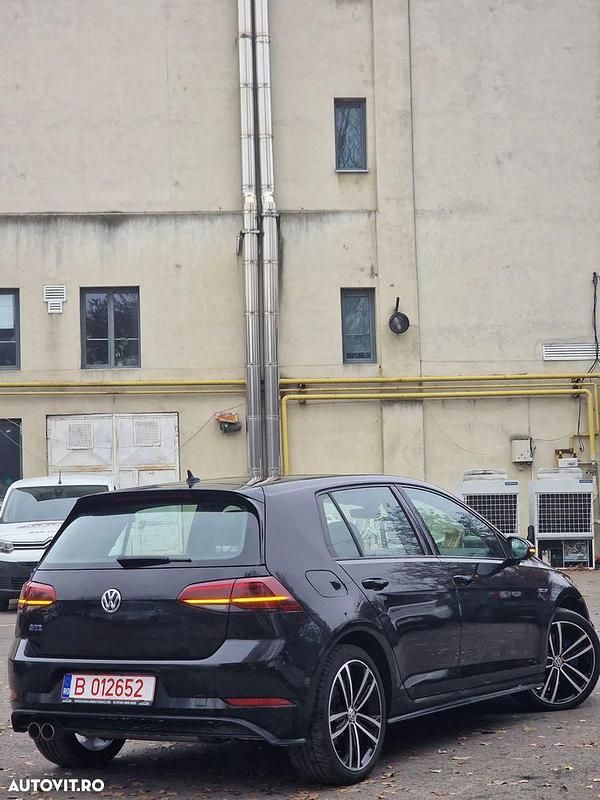 Second-hand VW Golf VII 204 CP (150 kW) 2020 Culoarenegru Hatchback