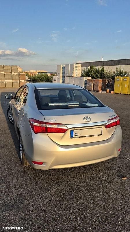Culoaregri Utilizat 2014 Toyota Corolla Luna Berlinǎ | 10.700 EUR (Preț OK) - Imagine 1/4